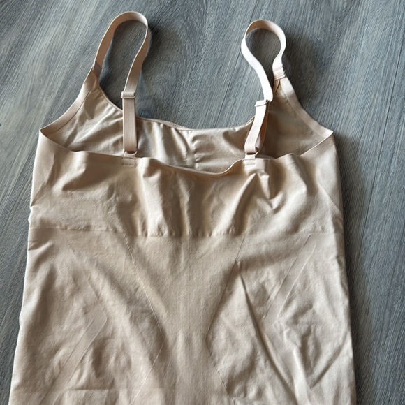 Women's Cream Shapewear Bodysuit size XL - Picture 9 of 10